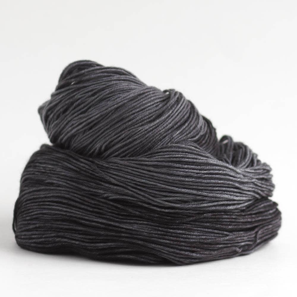 Riverside Studio - SW Merino DK - Soot Riverside Studio - SW Merino DK - Soot