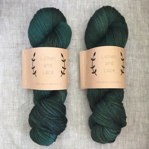Lichen and Lace LL 1 ply Superwash Merino Fingering - Evergreen Lichen and Lace LL 1 ply Superwash Merino Fingering - Evergreen