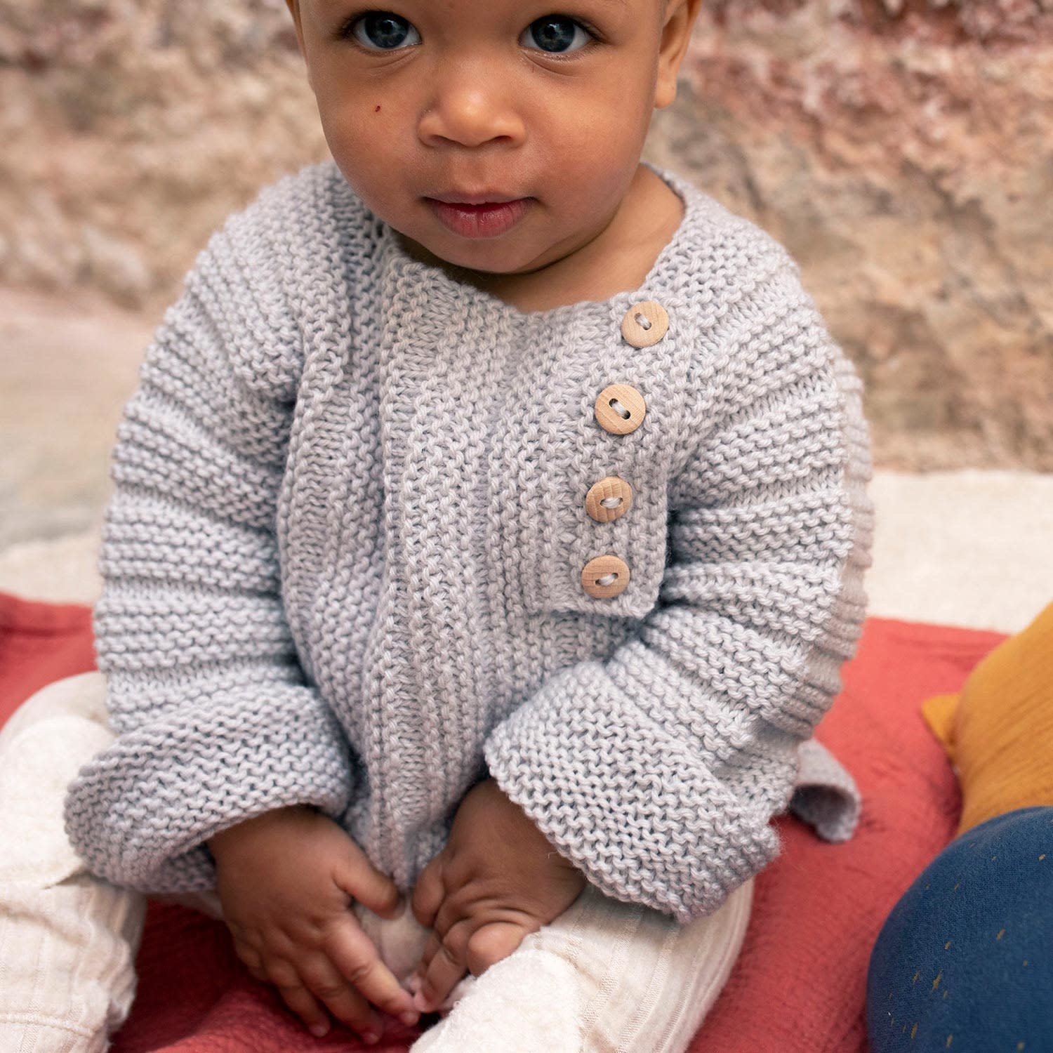 Katia - Ribbed Baby Sweater Kit by Creativa Atelier (12 months) Katia - Ribbed Baby Sweater Kit by Creativa Atelier (12 months)