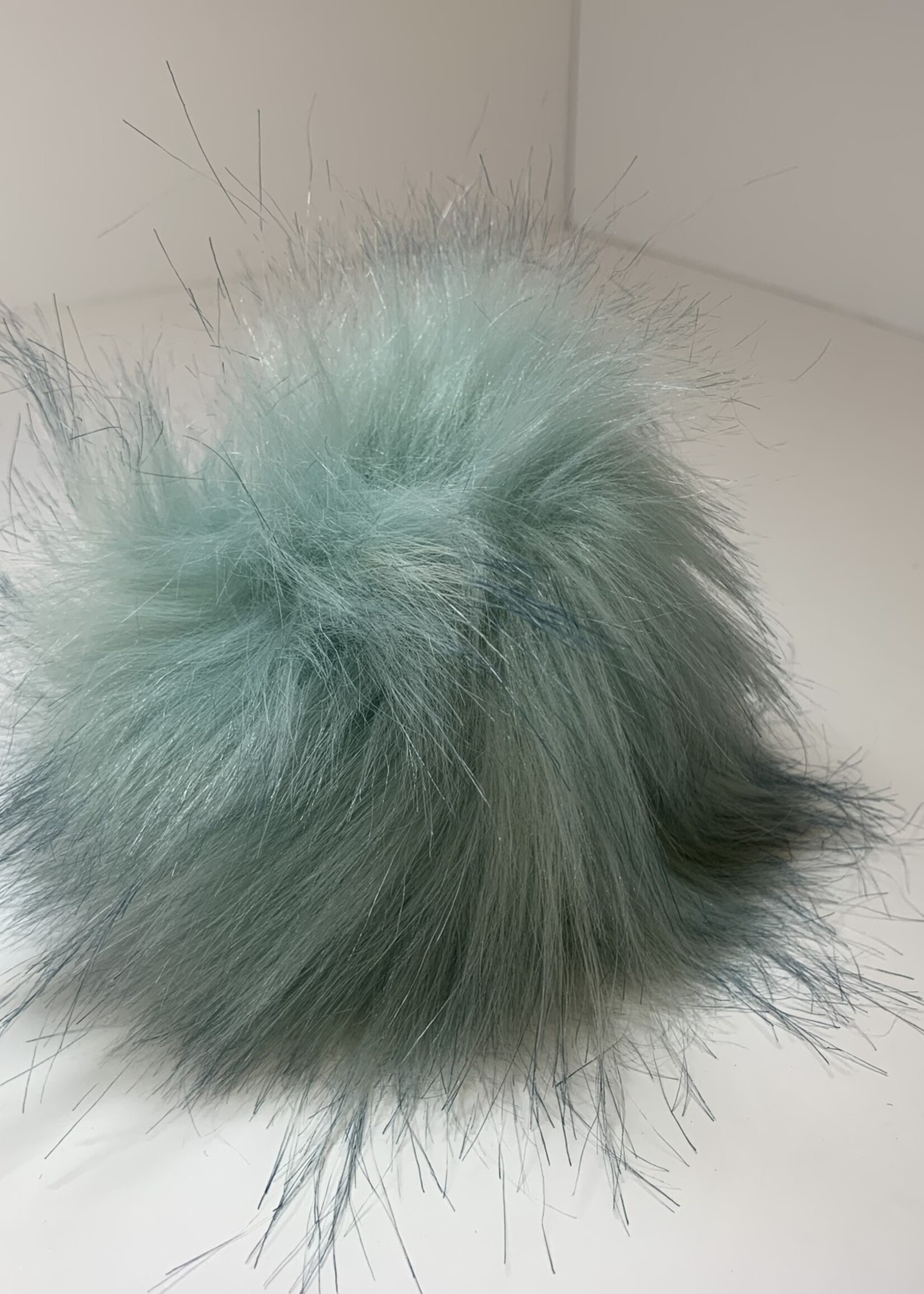Estelle Yarns Estelle Pom Poms - Snap On - Frost