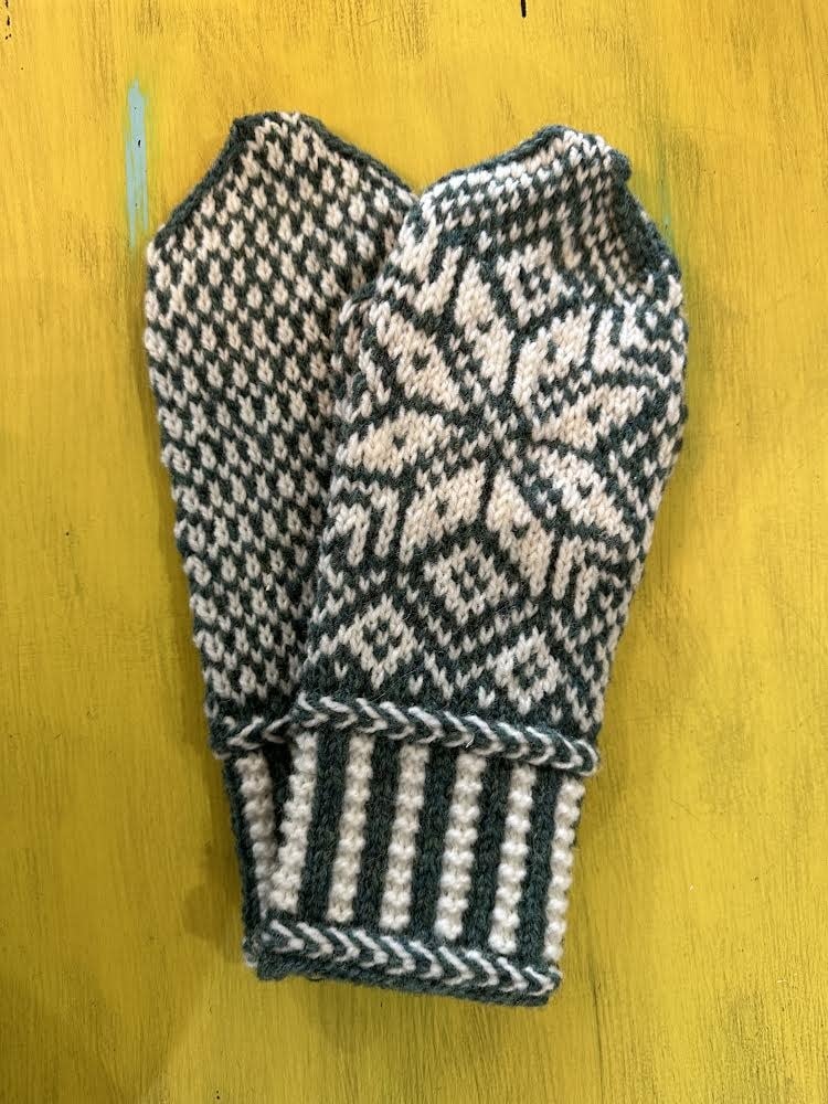 Women’s Mittens by Cathy #18