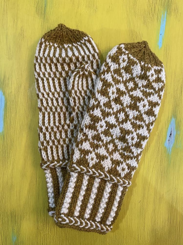 Women’s Mittens by Cathy #21