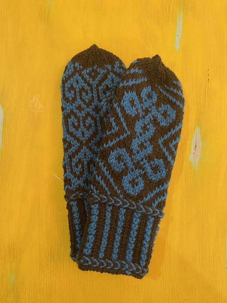 Women’s Mittens by Cathy #25