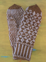 Women’s Mittens by Cathy #27