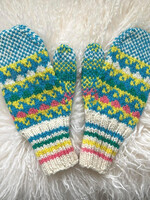 Briggs and Little COCO's Mittens Pattern KIT by Carolynn Sheu