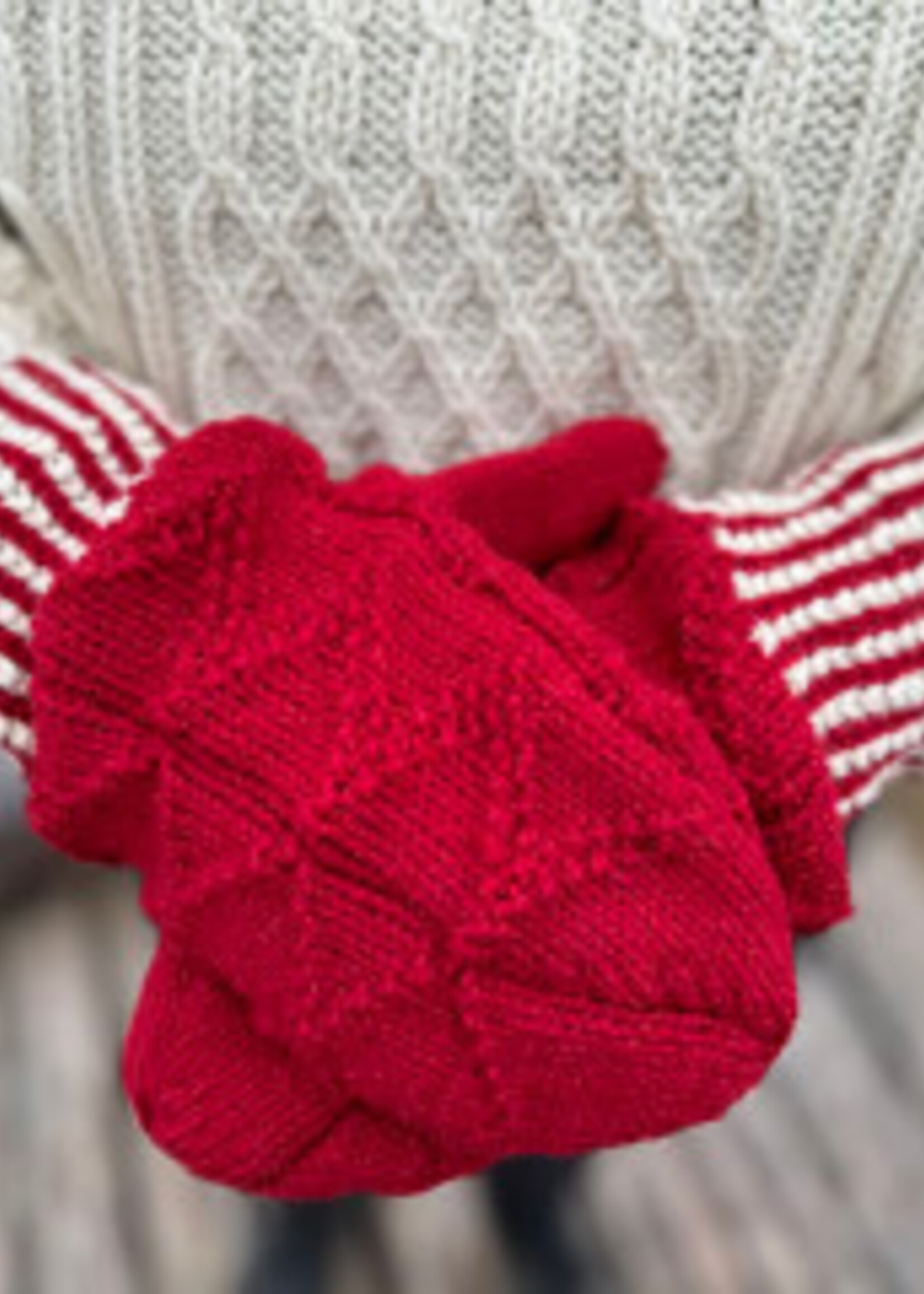 Newfoundland Guernsey Mittens & Hat KIT (Lilac & Bleached White REGAL)