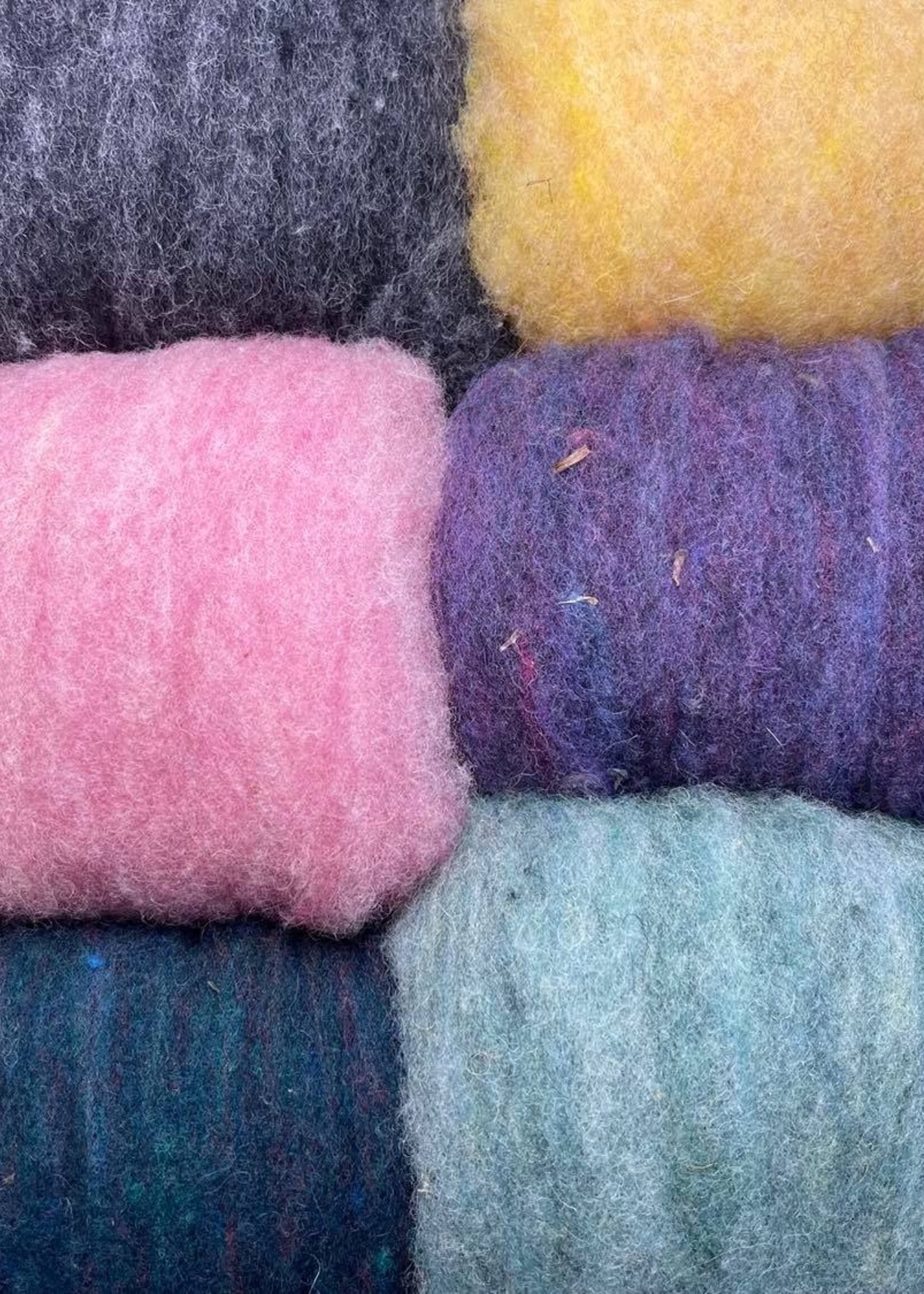 Briggs & Little Carded Wool Box