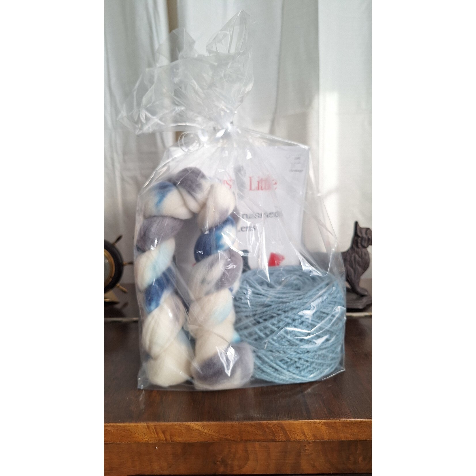 Thrummed Mittens Kit with Pattern - RDF(rain drizzle fog) + Jays Blue