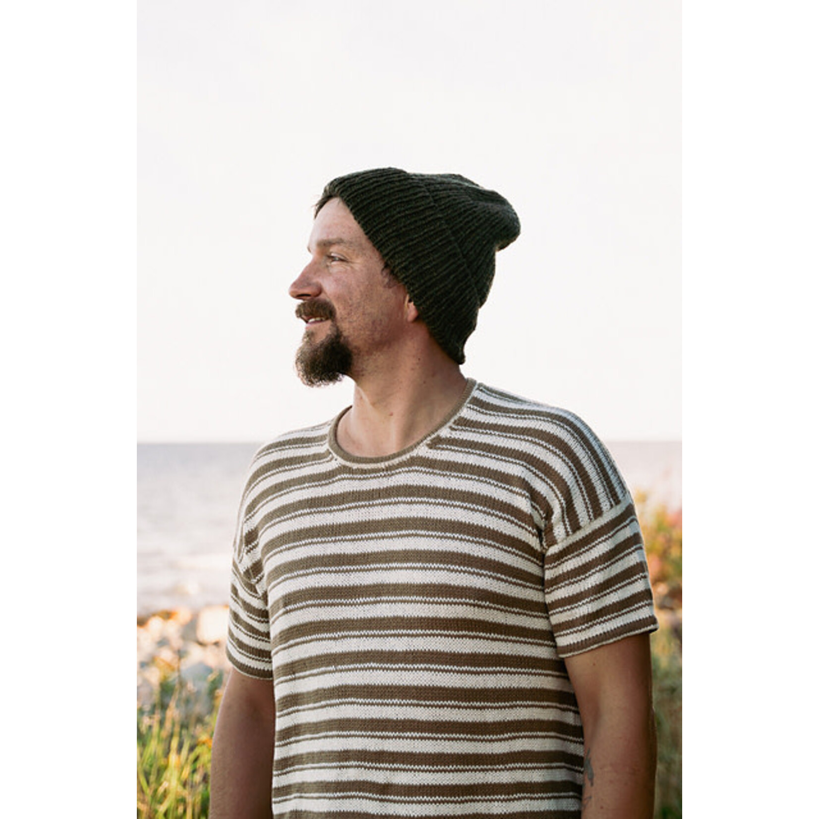 Book - Unfolding Landscapes: 17 Knits for the Road by Ronja Hakalehto & Laine Publishing