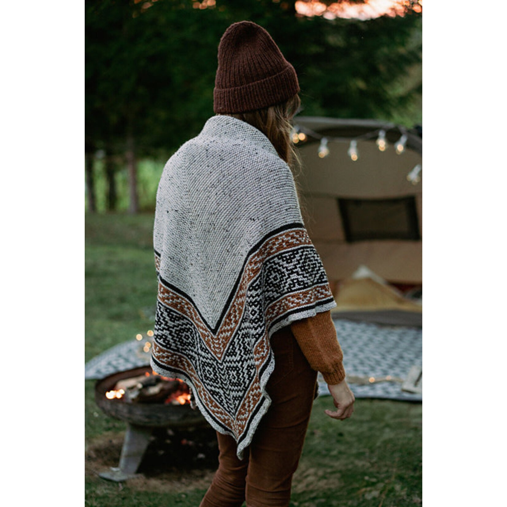 Book - Unfolding Landscapes: 17 Knits for the Road by Ronja Hakalehto & Laine Publishing