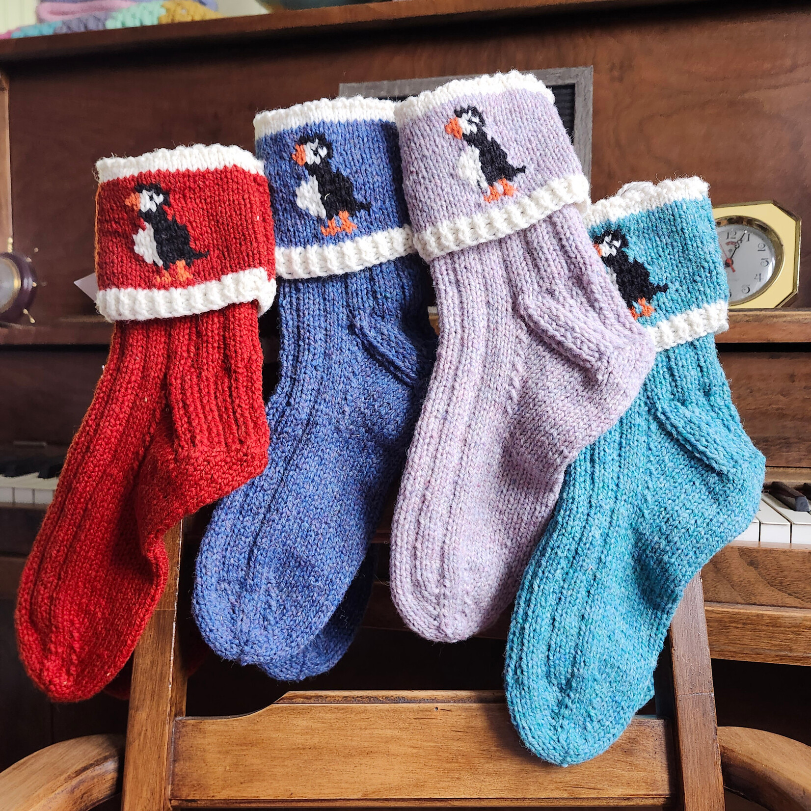Newfoundland Puffin Cuff Socks - Light Purple Heather