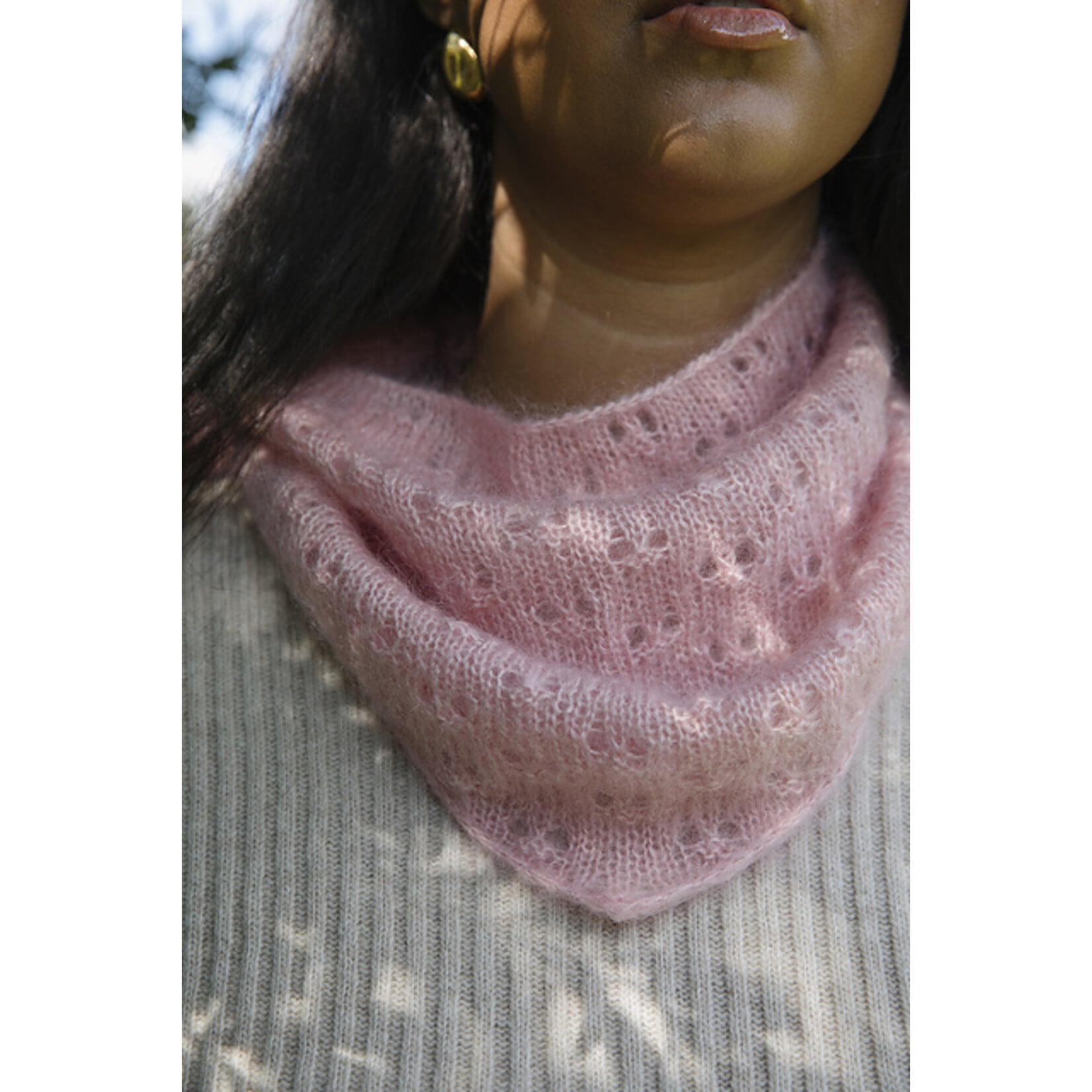 Book - 52 Weeks of One-Skein Knits by Laine Publishing