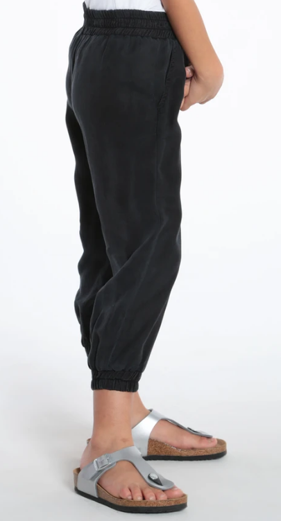 bella dahl jogger