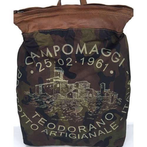 Campomaggi Line FUCUS. Genuine leather and polyamide. Flat backpack. Camoflage tinted military Campomaggi Line FUCUS. Genuine leather and polyamide. Flat backpack. Camoflage tinted military