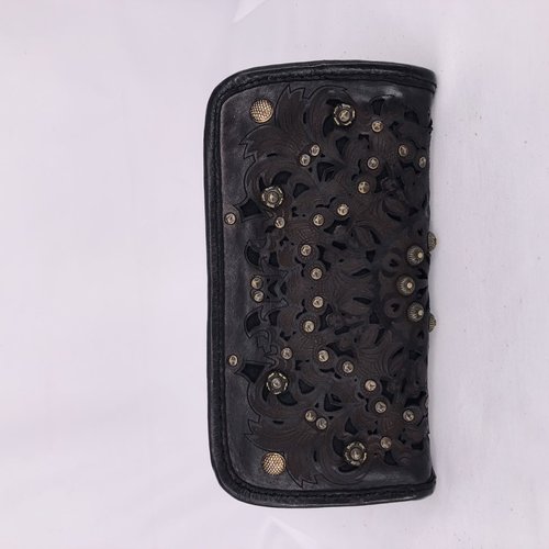 Campomaggi 100% genuine leather. Wallet. Bleached + Studs + Strass Laser Serenoa. Grigio. Campomaggi 100% genuine leather. Wallet. Bleached + Studs + Strass Laser Serenoa. Grigio.