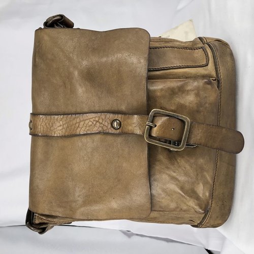 Campomaggi 100% genuine leather. Cross body bag. Medium. Military Green. Campomaggi 100% genuine leather. Cross body bag. Medium. Military Green.
