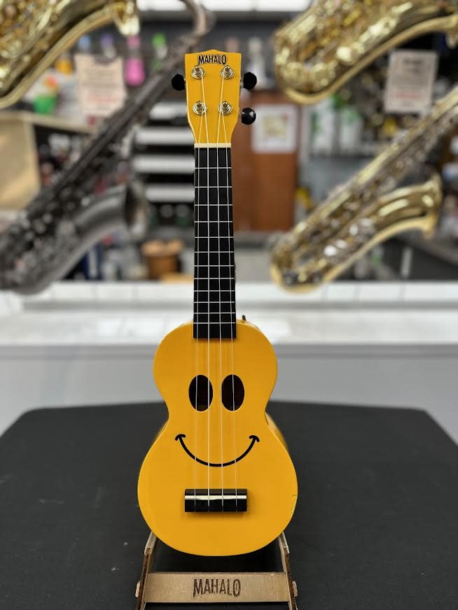Mahalo 2024 smile ukulele