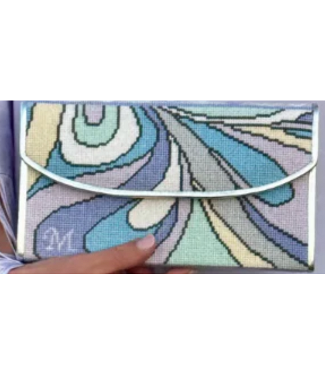 Mod Trifold Clutch