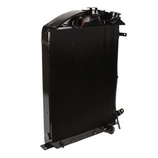 Custom Auto Radiator Custom Auto Radiator 32 Ford - 4-Core - With A/C - Outlet on Passenger Side