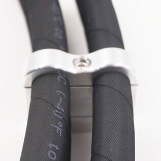 Pure Choice Motorsports Billet Aluminum Non-Floating 4-Hose Reduced Barrier A/C & Heater Line Clamp- .540" x .750"  x .750" x .750" - 8210