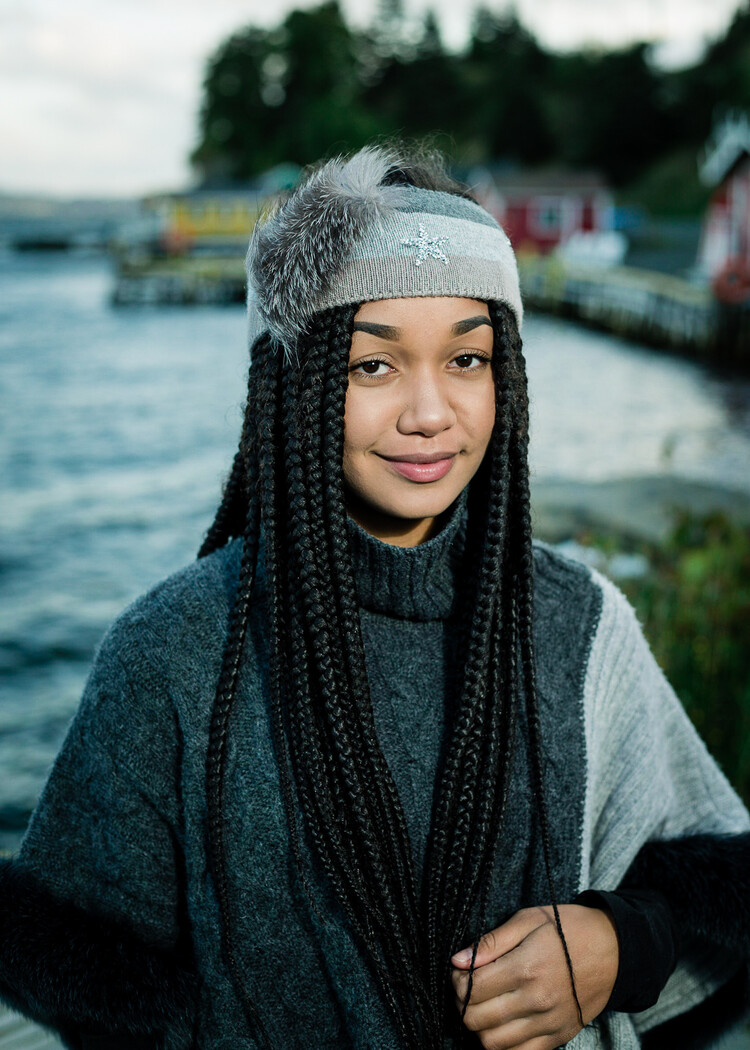 Headband w/Star & Fox Detail