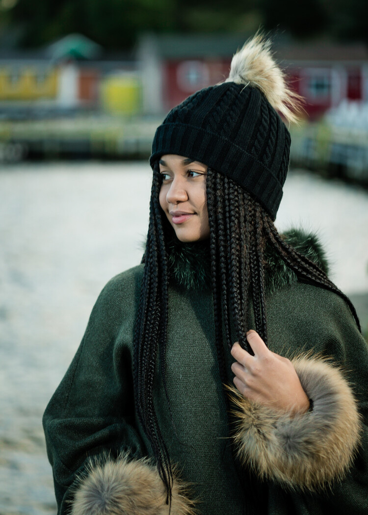 Black Cable Knit Beanie w/Finn Raccoon Pom