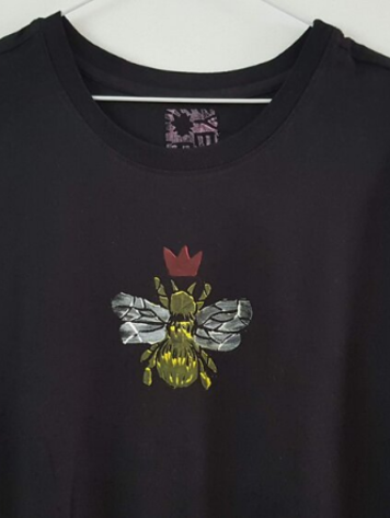 Queen Bee Tee