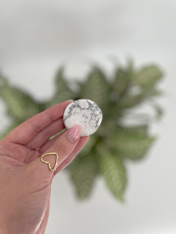 Palm Stone Howlite White