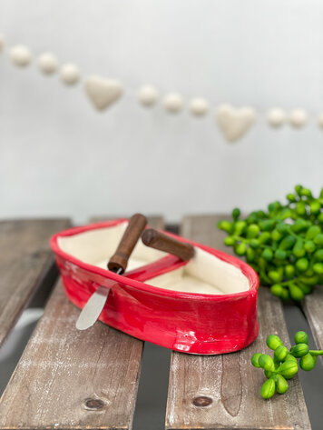 Red Dory Dip Boat with Oar Spreaders