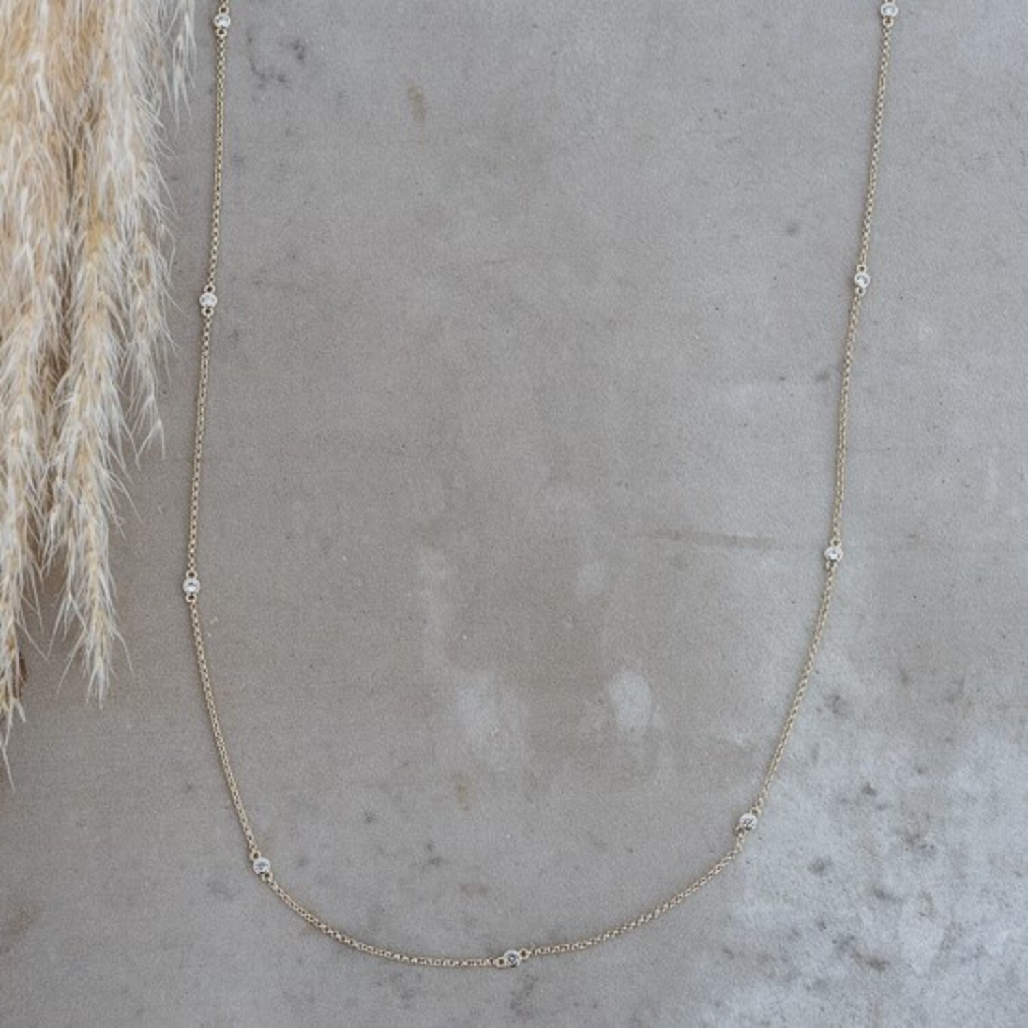 Evelyn necklace deals