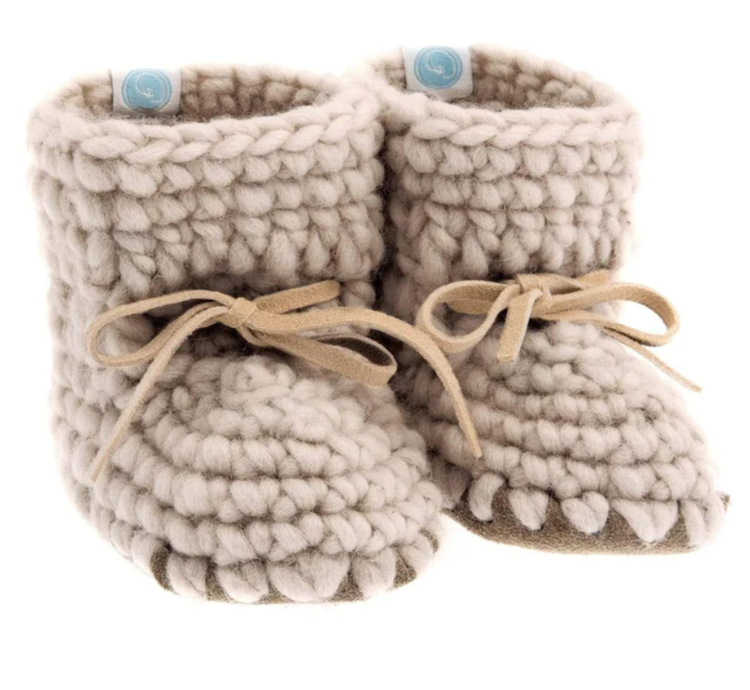 Sweater Moccs