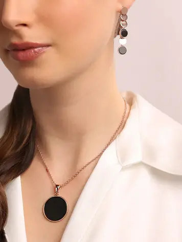Alba Pearl Disc Pendant