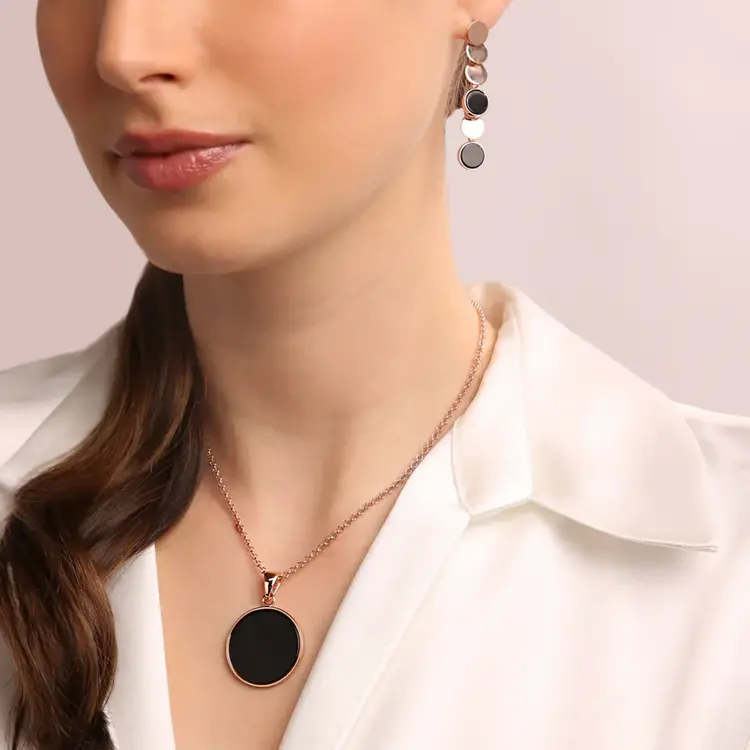 Alba Pearl Disc Pendant