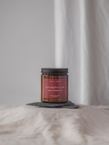 Partridgeberry Jam Wooden Wick Candle