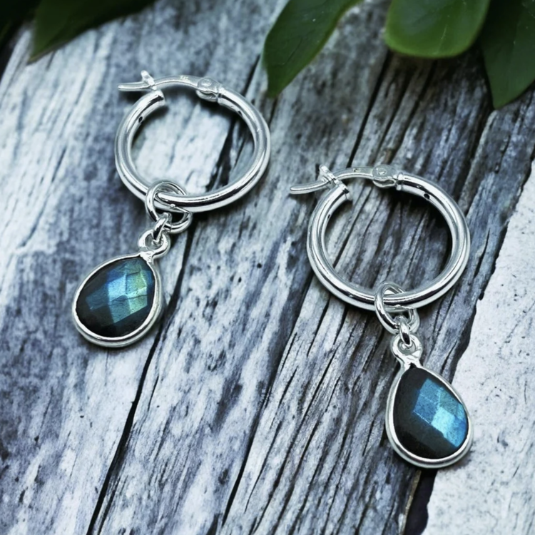 Alma Earrings