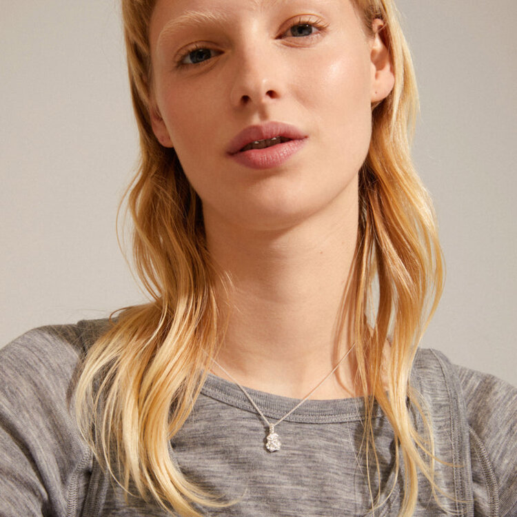 CARLA pendant necklace