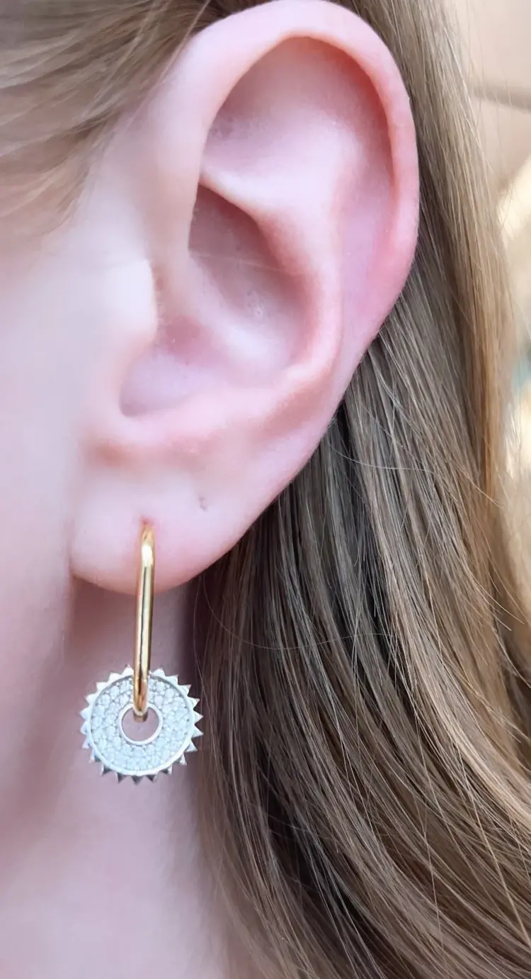 Radiant Pavé Paperclip Huggies