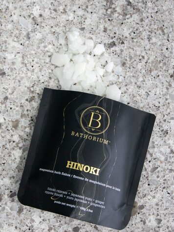 Hinoki Magnesium Bath Flake Soak (1 bath)