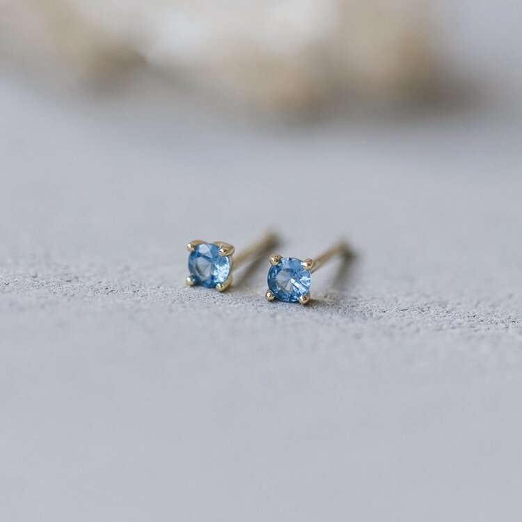 Shimmer Studs