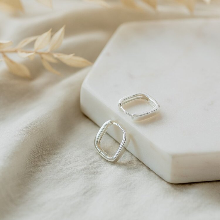 Petite Square Hoops