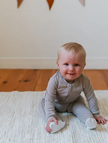 All the Right Mauves Footed