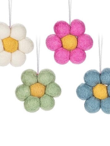 Pompom Daisy Ornament