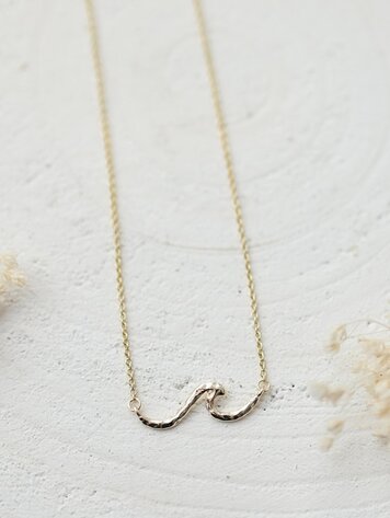 Tiny Wave Necklace