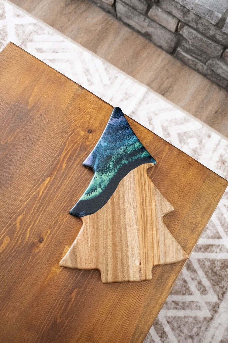 Christmas Tree Resin Board