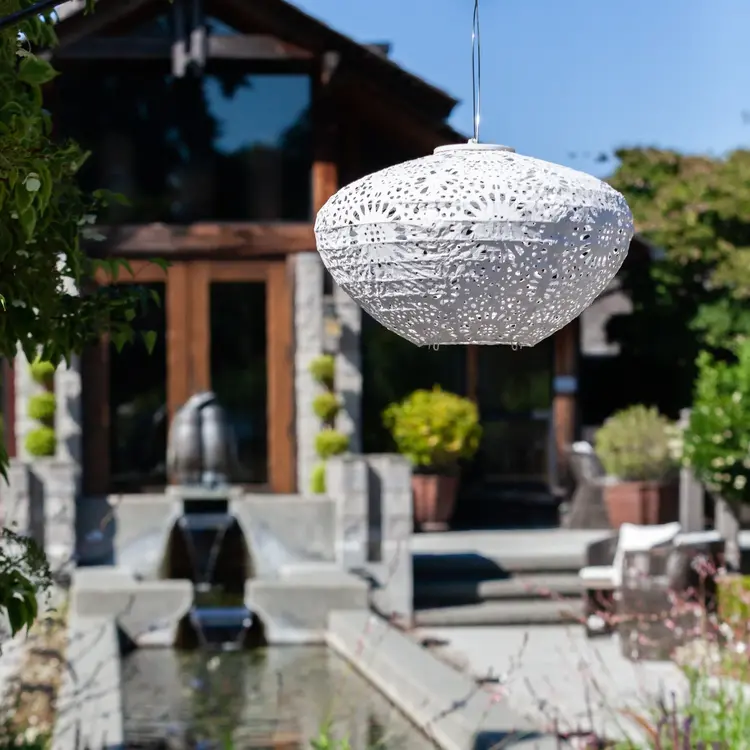 Soji Stella Crown Chantilly Lace 13" Solar Lantern