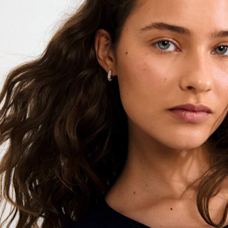 Tatum Small Crystals Hoop 14 mm