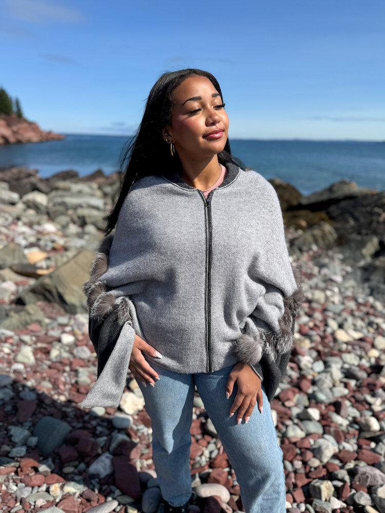 Wool Knit Poncho w/Fox Trim