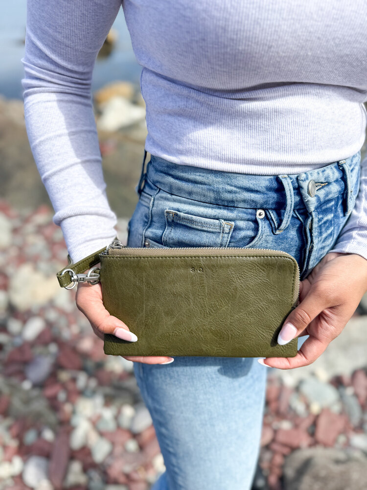 Margot Clutch Wallet