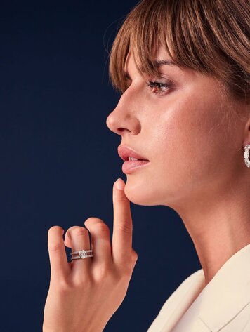 Ellisse Creolo Earring