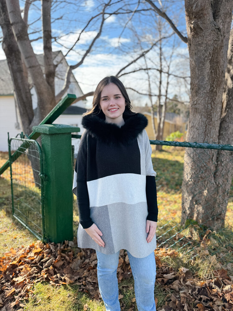 Color Block Sweater Fox Trim